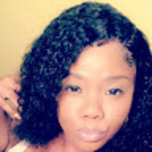 Meet your Posher, Monique